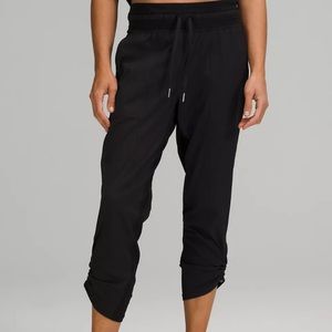 Lululemon Dance Studio Mid-Rise Cropped Pant